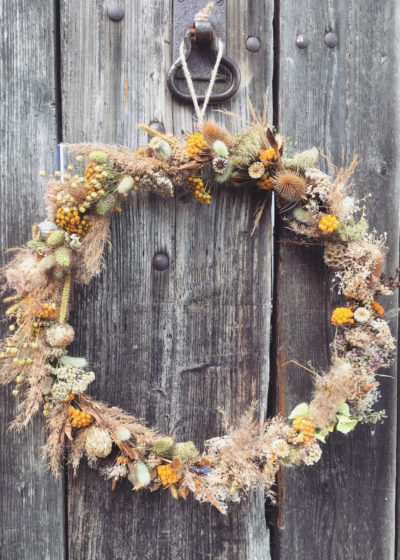 Alba - Couronne de fleurs séchées et stabilisées - Atelier Graine de Prairie